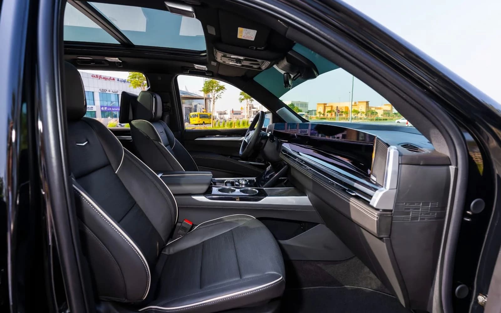 Cadillac Escalade image 3