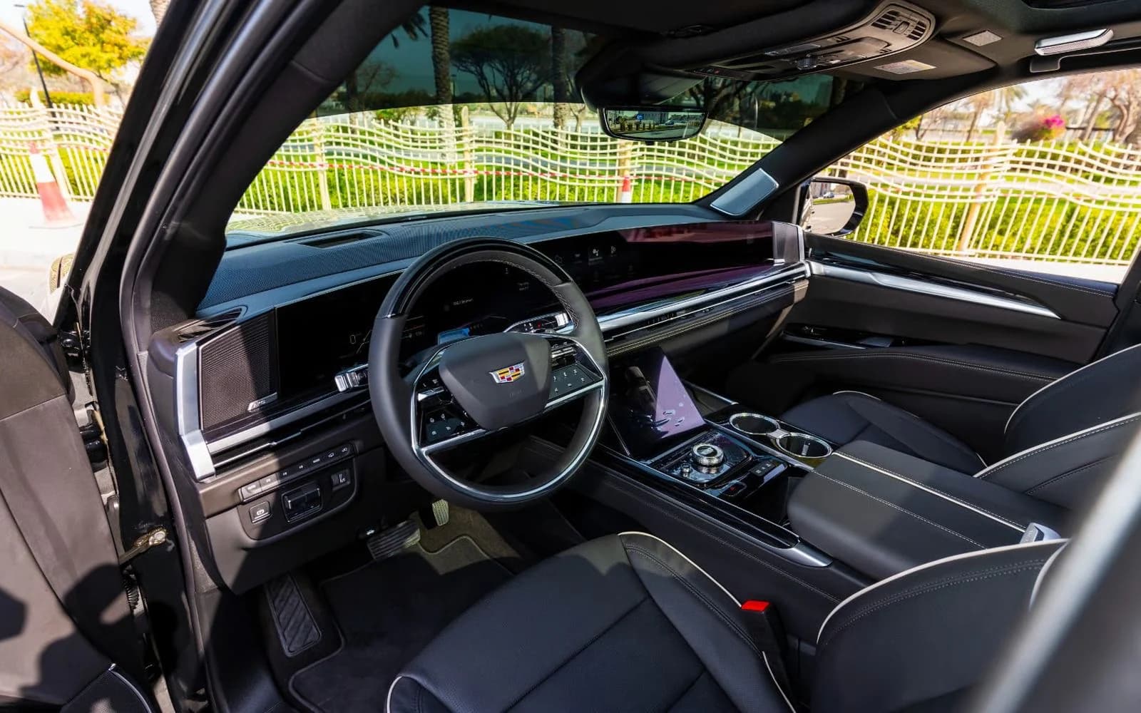 Cadillac Escalade image 7