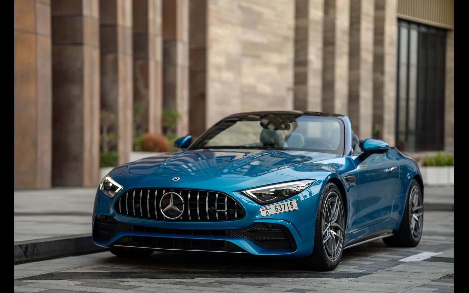 Mercedes-AMG SL43 image 3