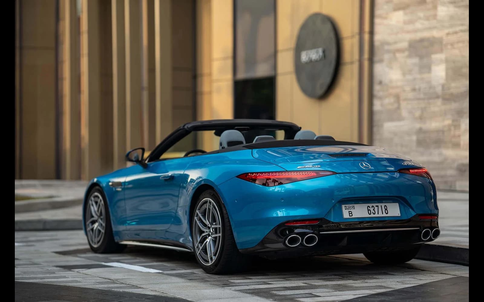 Mercedes-AMG SL43 image 5